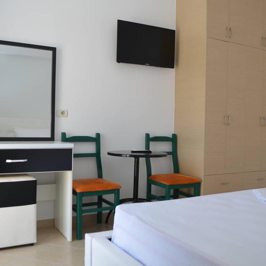 Noah Apartaments Sarande Exterior photo