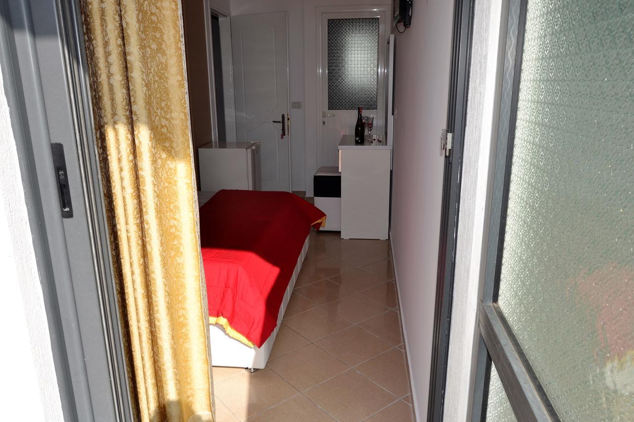 Noah Apartaments Sarande Exterior photo